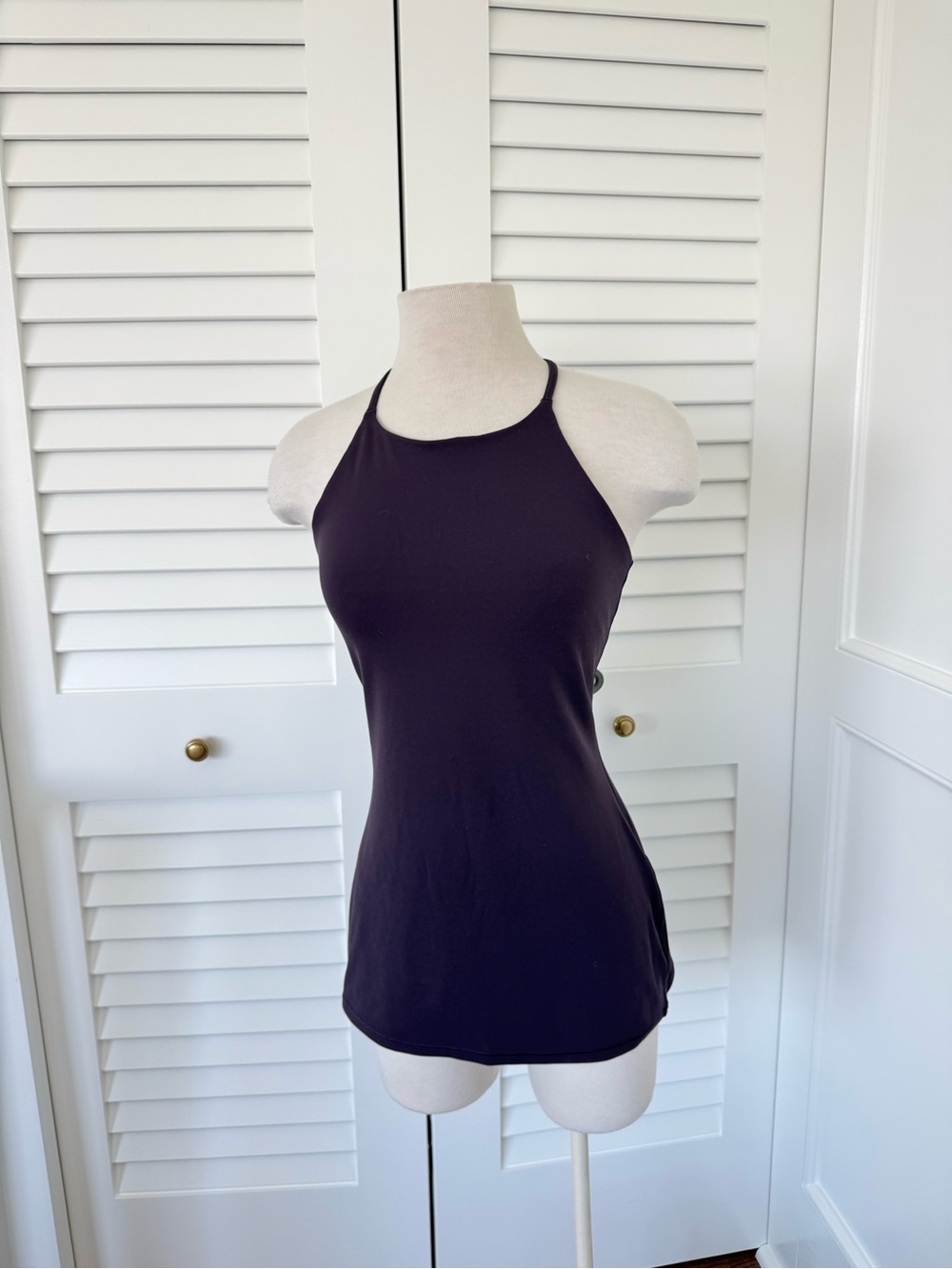 lululemon athletica High-Neck Slim Fit Black Tank